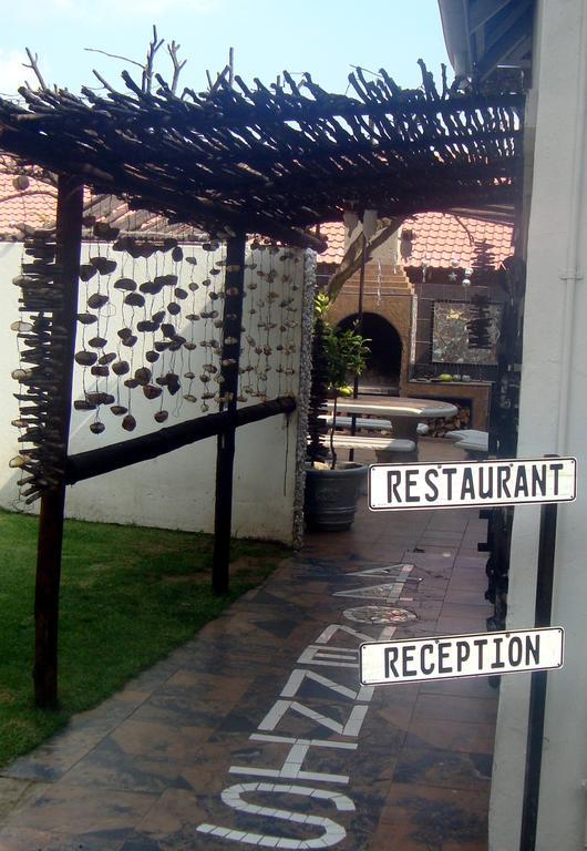 44 On Ennis Guest Lodge And Restaurant - No Load Sheddding Ermelo Exteriör bild